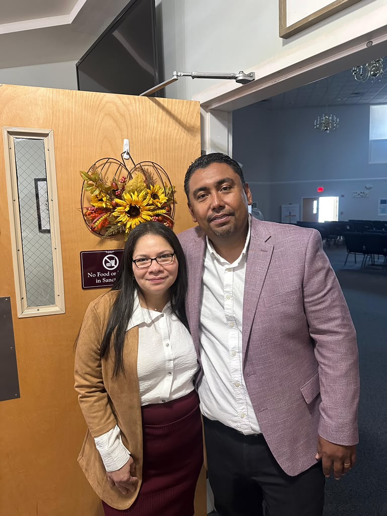 Pastor Welman Fuentes y su esposa